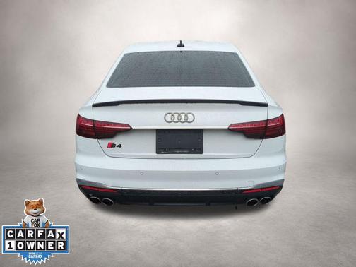 Glacier White Metallic 2023 Audi S4 Premium Plus TFSI quattro Tiptronic
