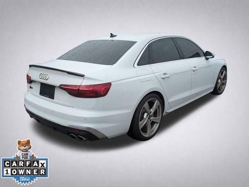 Glacier White Metallic 2023 Audi S4 Premium Plus TFSI quattro Tiptronic