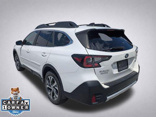 Crystal White Pearl 2022 Subaru Outback Limited XT