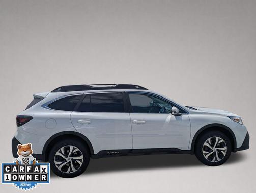 Crystal White Pearl 2022 Subaru Outback Limited XT