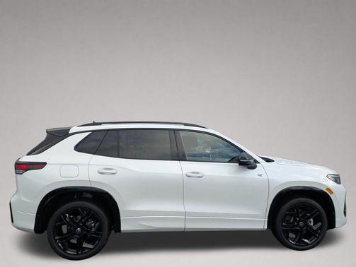 opal white pearl 2026 Volkswagen Tiguan 2.0T SE R-Line Black 4MOTION