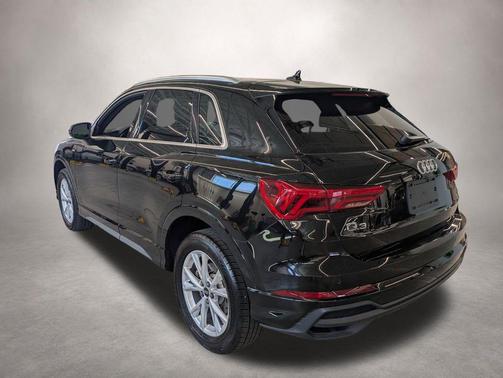 Mythos Black Metallic 2025 Audi Q3 Premium 45 TFSI S line quattro Tiptronic