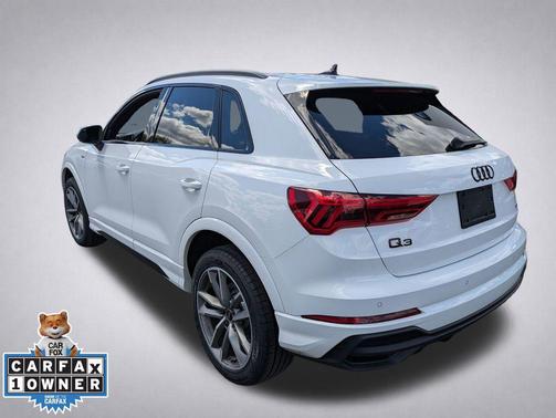 Arkona White 2024 Audi Q3 Premium 45 TFSI S line quattro Tiptronic