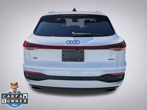 Arkona White 2025 Audi Q5 Premium TFSI quattro S tronic