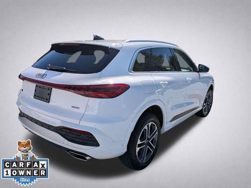 Arkona White 2025 Audi Q5 Premium TFSI quattro S tronic