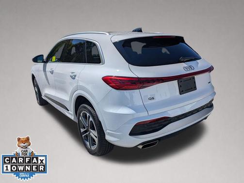 Arkona White 2025 Audi Q5 Premium TFSI quattro S tronic