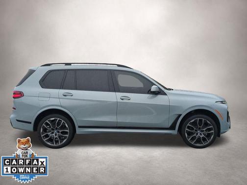 Brooklyn Grey Metallic 2025 BMW X7 xDrive40i