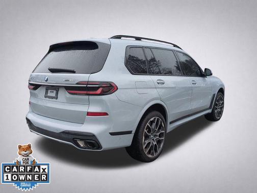 Brooklyn Grey Metallic 2025 BMW X7 xDrive40i