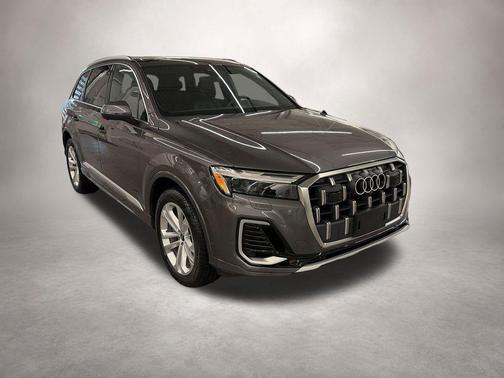Samurai Gray Metallic 2025 Audi Q7 55 Premium