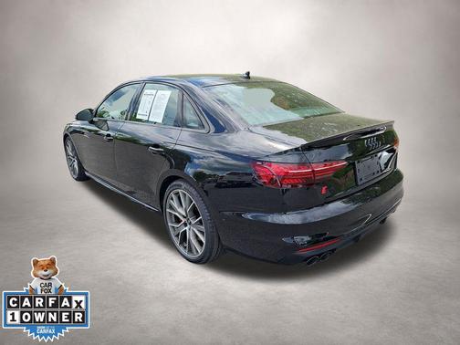 Mythos Black Metallic 2023 Audi S4 Prestige TFSI quattro Tiptronic
