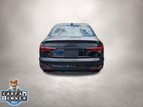 Mythos Black Metallic 2023 Audi S4 Prestige TFSI quattro Tiptronic