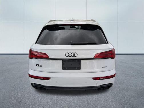 2023 Audi Q5 Premium Plus 45 TFSI S line quattro