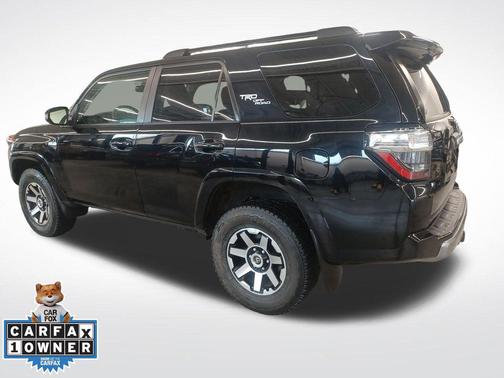 Midnight Black Metallic 2024 Toyota 4Runner TRD Off Road Premium