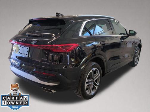 Black Metallic 2025 Audi Q5 Premium Plus TFSI quattro S tronic
