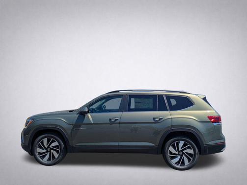 Avocado Green Pearl 2026 Volkswagen Atlas 2.0T SE w/Technology 4MOTION