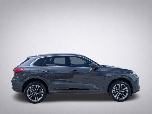 Tambora Gray Metallic 2025 Audi Q5 Premium TFSI quattro S tronic