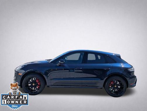 Night Blue Metallic 2022 Porsche Macan Macan GTS