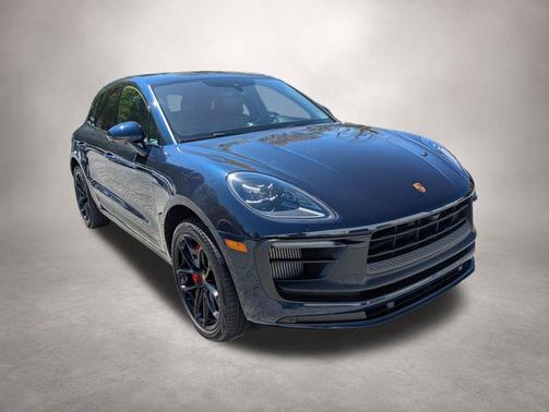 Night Blue Metallic 2022 Porsche Macan Macan GTS