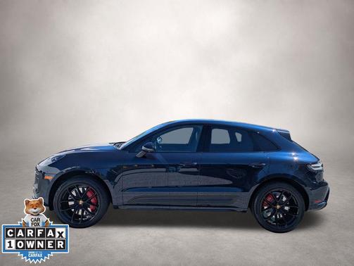 Night Blue Metallic 2022 Porsche Macan Macan GTS
