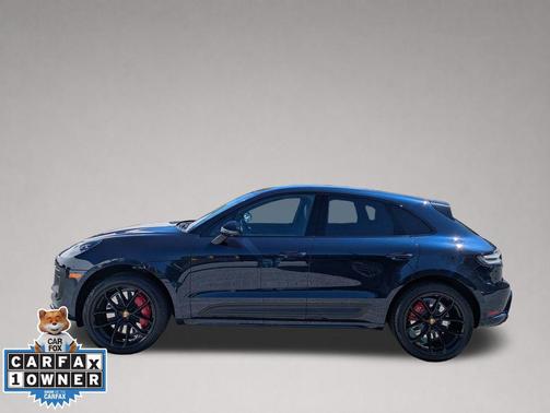 Night Blue Metallic 2022 Porsche Macan Macan GTS