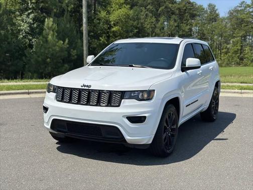 2022 Jeep Grand Cherokee Laredo
