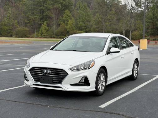 2018 Hyundai SONATA SE