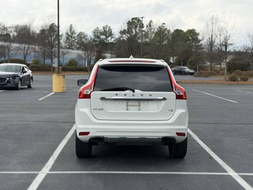 2015 Volvo XC60 T5 Premier Plus