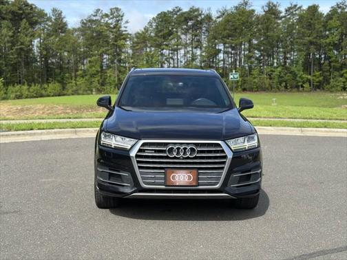2019 Audi Q7 45 Premium Plus