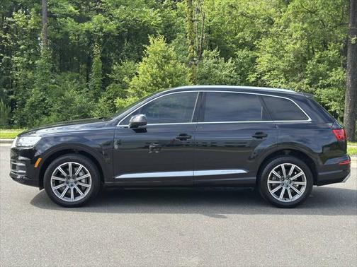 2019 Audi Q7 45 Premium Plus