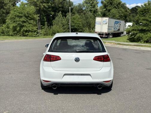 2016 Volkswagen Golf GTI 2.0T S 4-Door