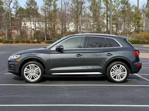 2019 Audi Q5 45 Premium