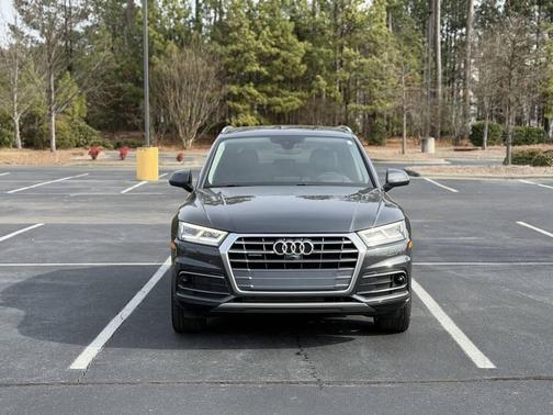 2019 Audi Q5 45 Premium