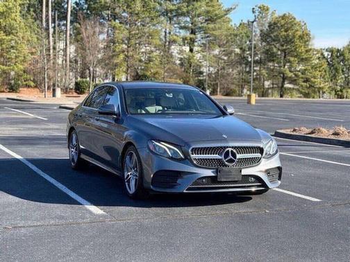 2017 Mercedes-Benz E-Class 4MATIC