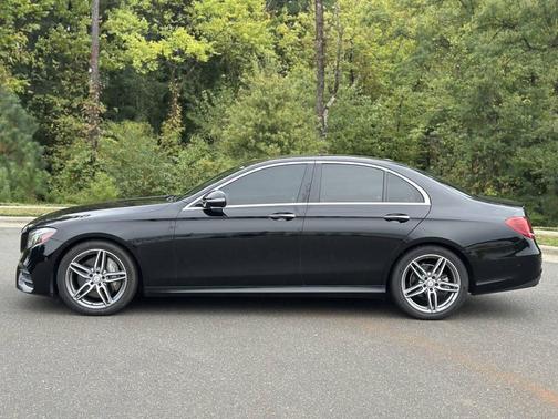 2017 Mercedes-Benz E-Class E 300 4dr Sedan