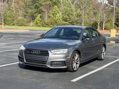 2018 Audi A4 2.0T Premium Plus