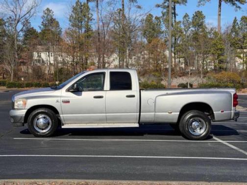 Bright Silver Metallic Clearcoat 2008 Dodge Ram 3500 SLT