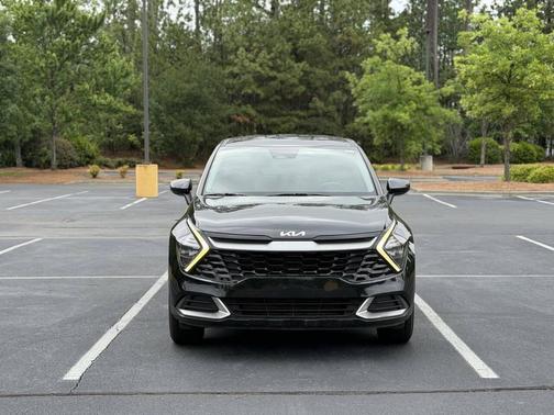 Fusion Black 2023 Kia Sportage LX