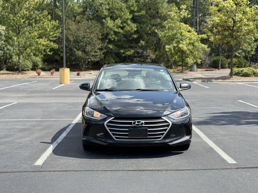 Phantom Black 2018 Hyundai ELANTRA SE