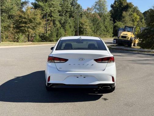 2019 Hyundai SONATA SE