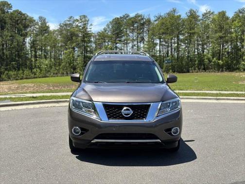 2016 Nissan Pathfinder SV
