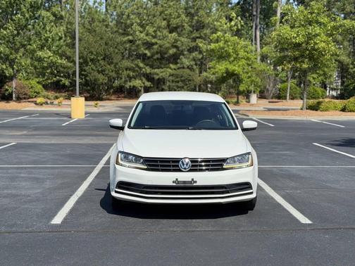 White 2018 Volkswagen Jetta 1.4T S