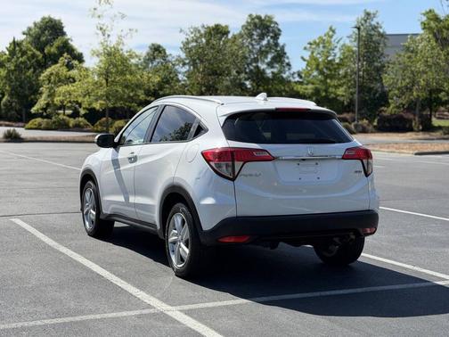 Platinum White Pearl 2019 Honda HR-V EX