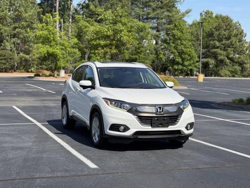 Platinum White Pearl 2019 Honda HR-V EX