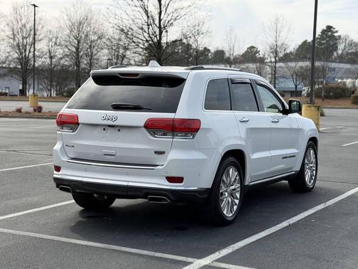 2017 Jeep Grand Cherokee Summit