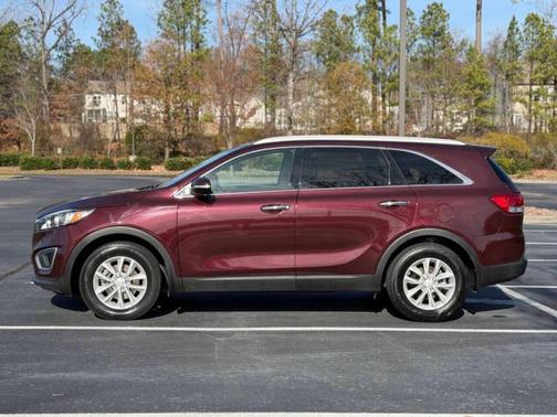 2017 Kia Sorento LX