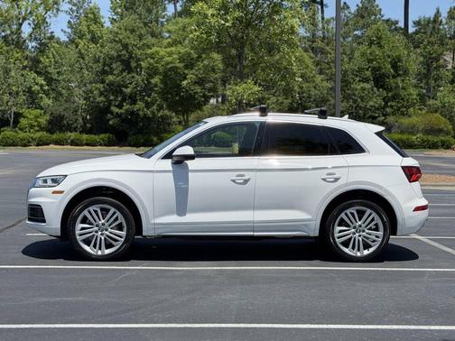 Ibis White 2018 Audi Q5 2.0T Premium Plus