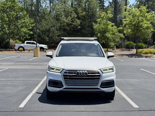 Ibis White 2018 Audi Q5 2.0T Premium Plus