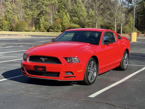2014 Ford Mustang V6