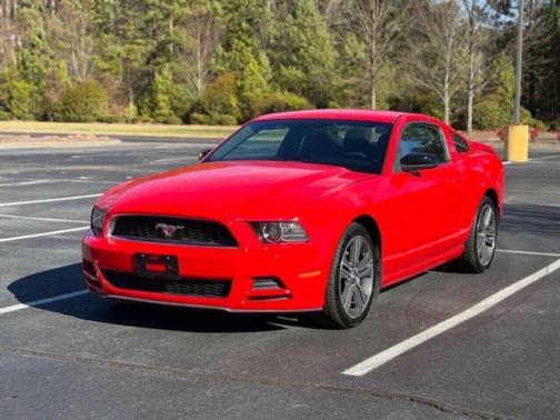 2014 Ford Mustang V6