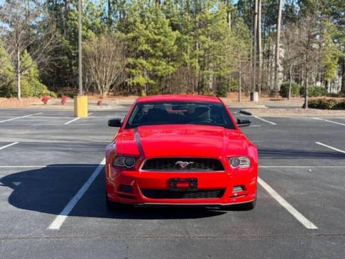 2014 Ford Mustang V6